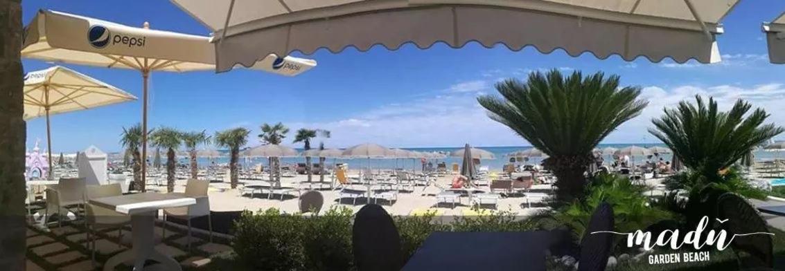 Hotel La Perla Cupra Marittima Ngoại thất bức ảnh