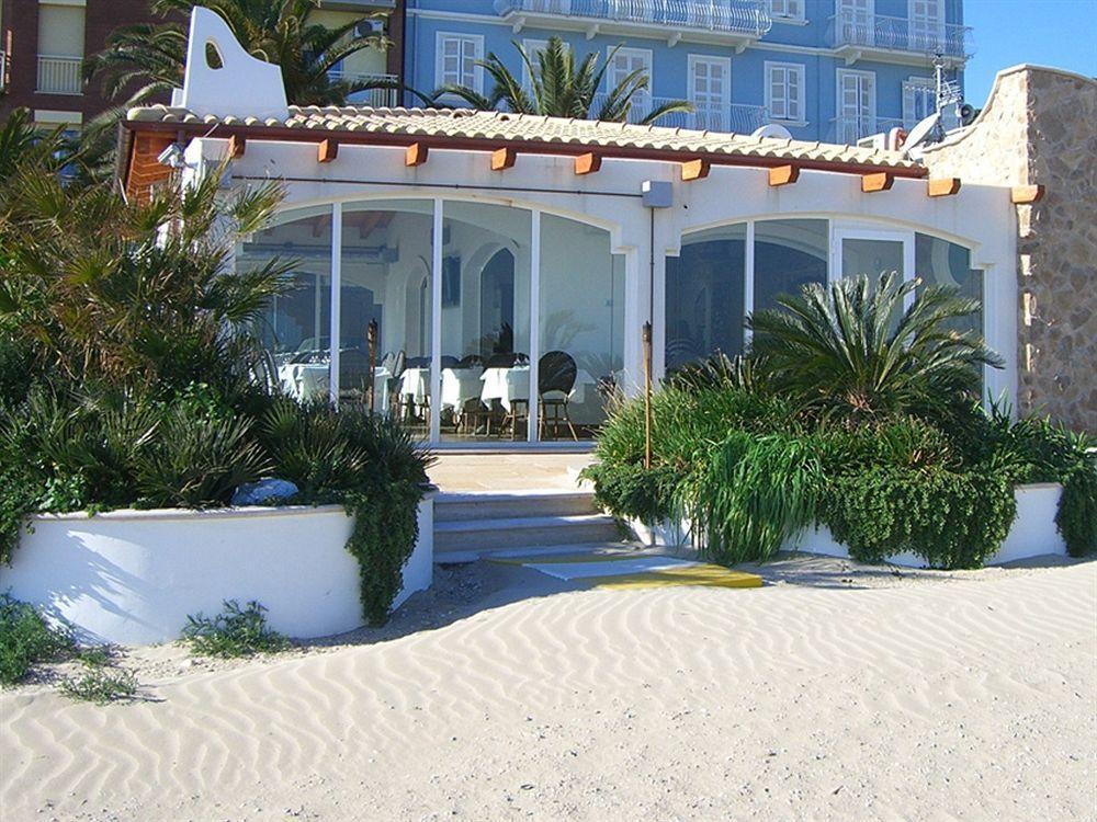 Hotel La Perla Cupra Marittima Ngoại thất bức ảnh