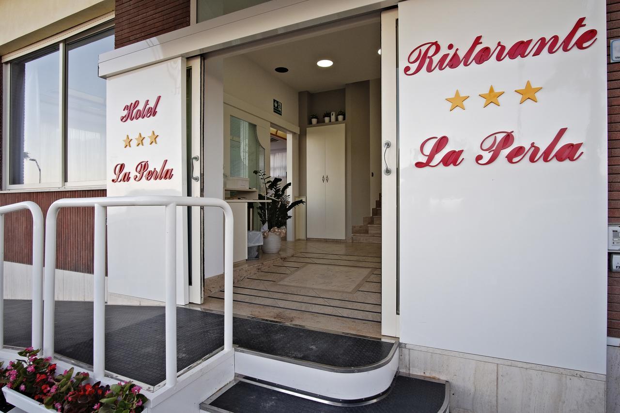 Hotel La Perla Cupra Marittima Ngoại thất bức ảnh