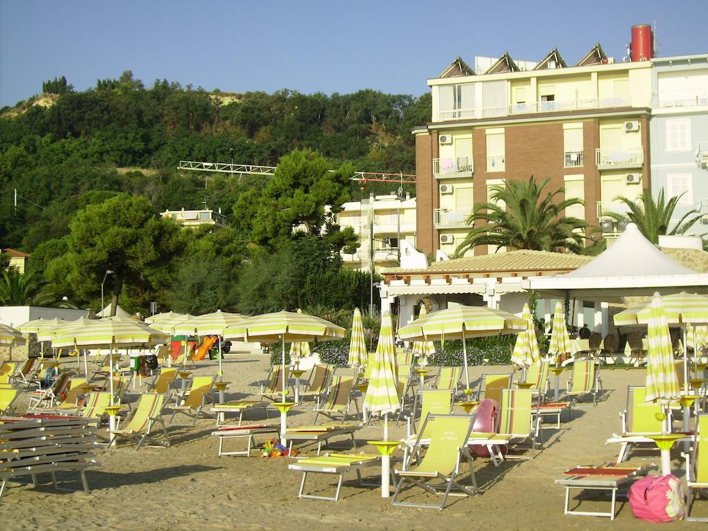 Hotel La Perla Cupra Marittima Ngoại thất bức ảnh