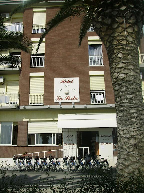 Hotel La Perla Cupra Marittima Ngoại thất bức ảnh